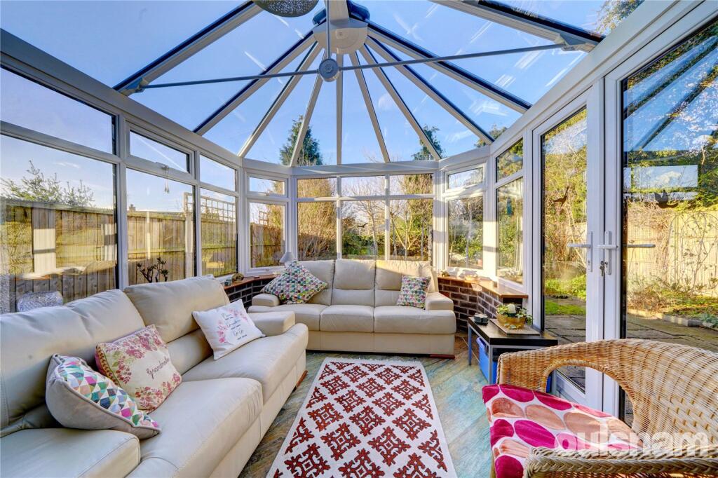 7 ORCHARD RISE photo 3