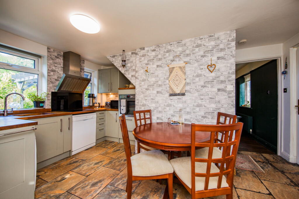 House in Tonbridge - View 3