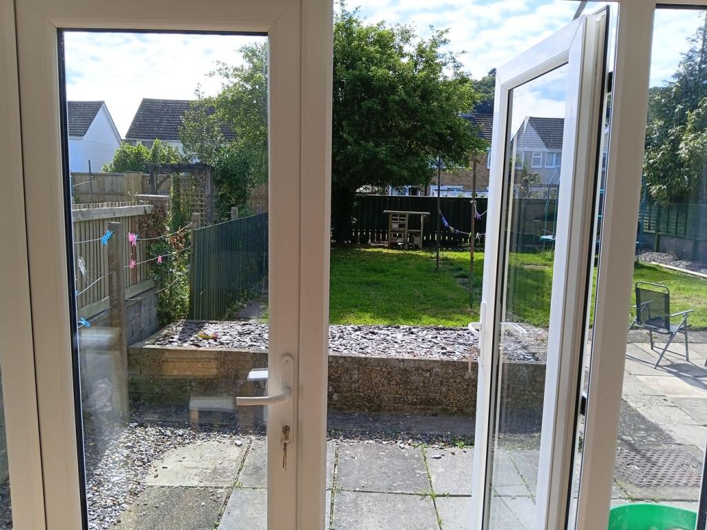 House in Swansea, Carmarthen - More