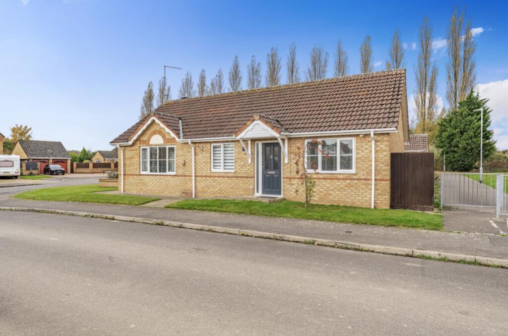 3-bed bungalow on 17, Balmoral Way, £290,000