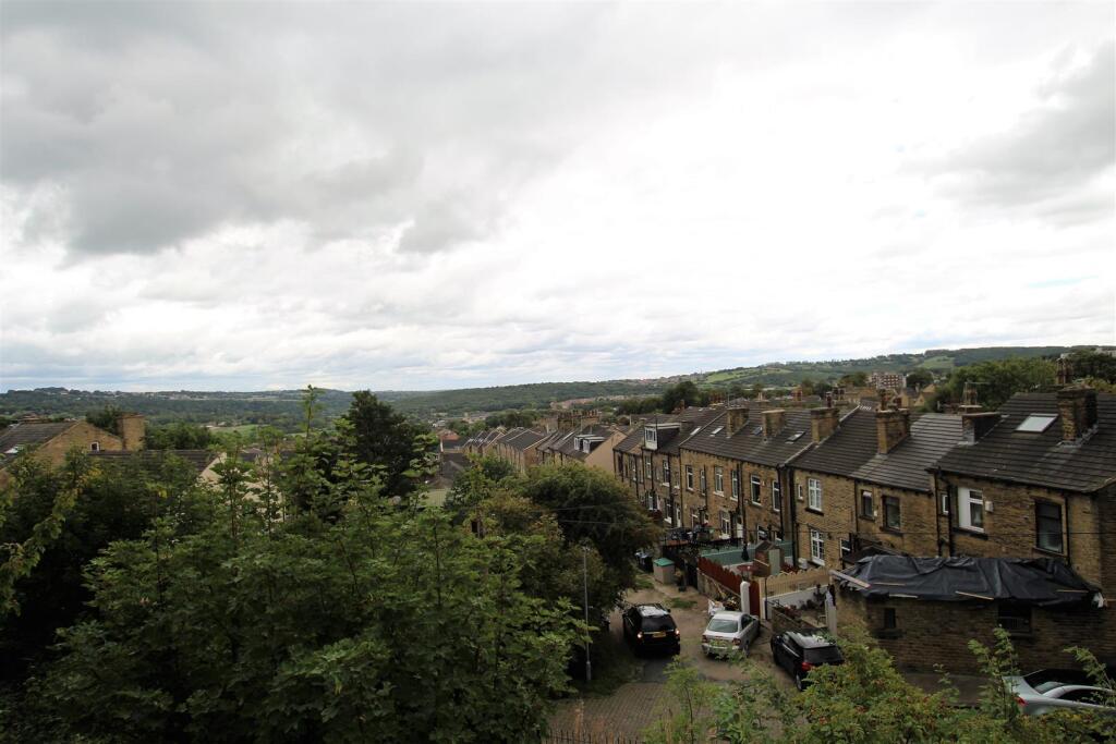 Additional image 13 of Longlands, Idle