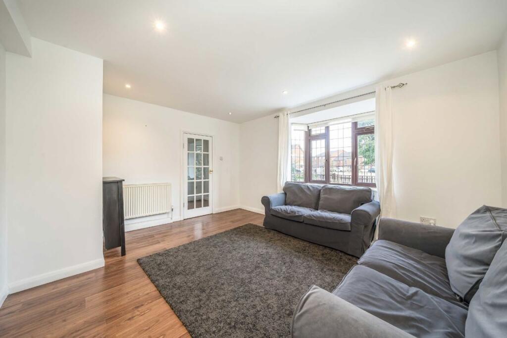 House in London - View 2
