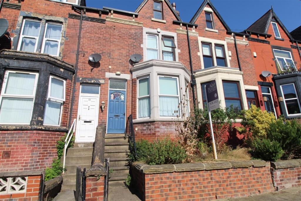 Main image of property: 15 Roundhay Crescent, Leeds