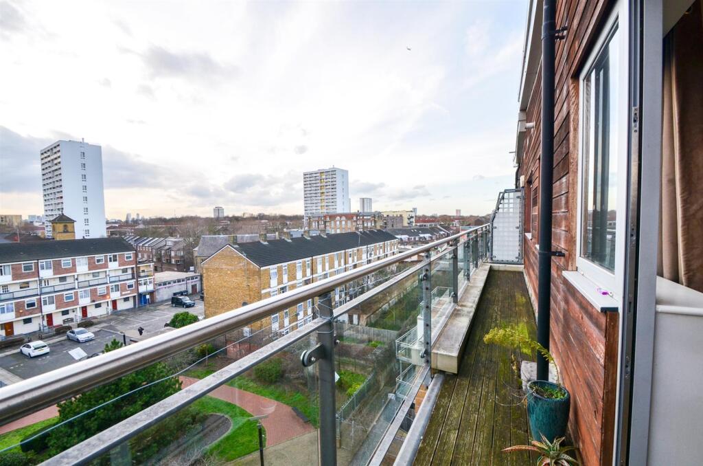 Main image of property: Cubix Apartments, Violet Road, London, E3