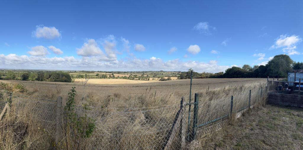 House in Northampton - View 5