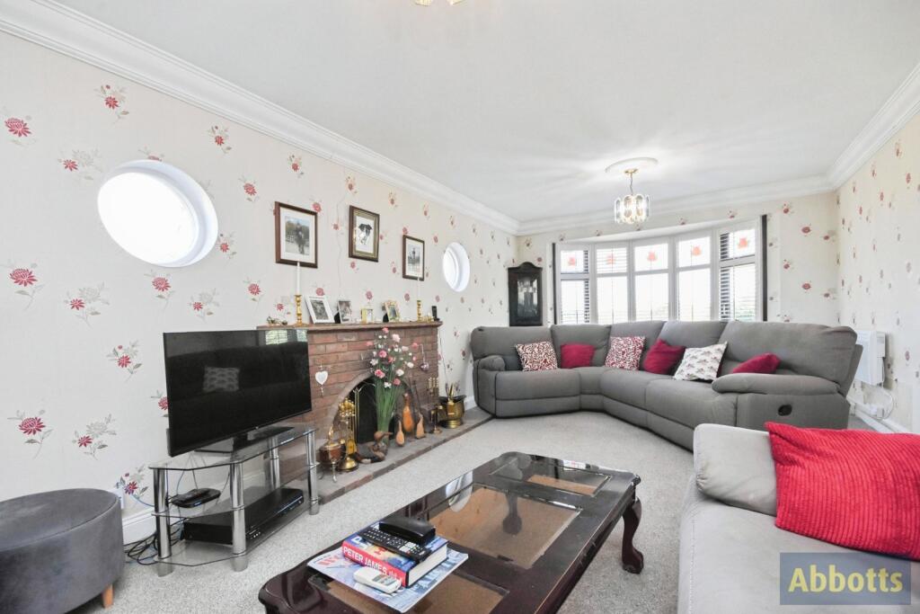 House in Southend-on-Sea - View 4