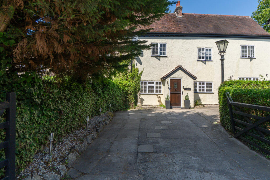 4-bed semi-detached on Thorley Street, Thorley, Bishop's Stortford, CM23, £525,000