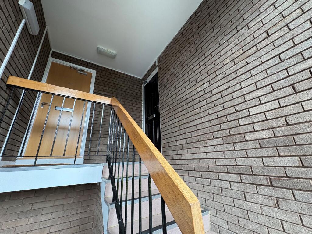Apartment in Sunderland, Washington - View 4