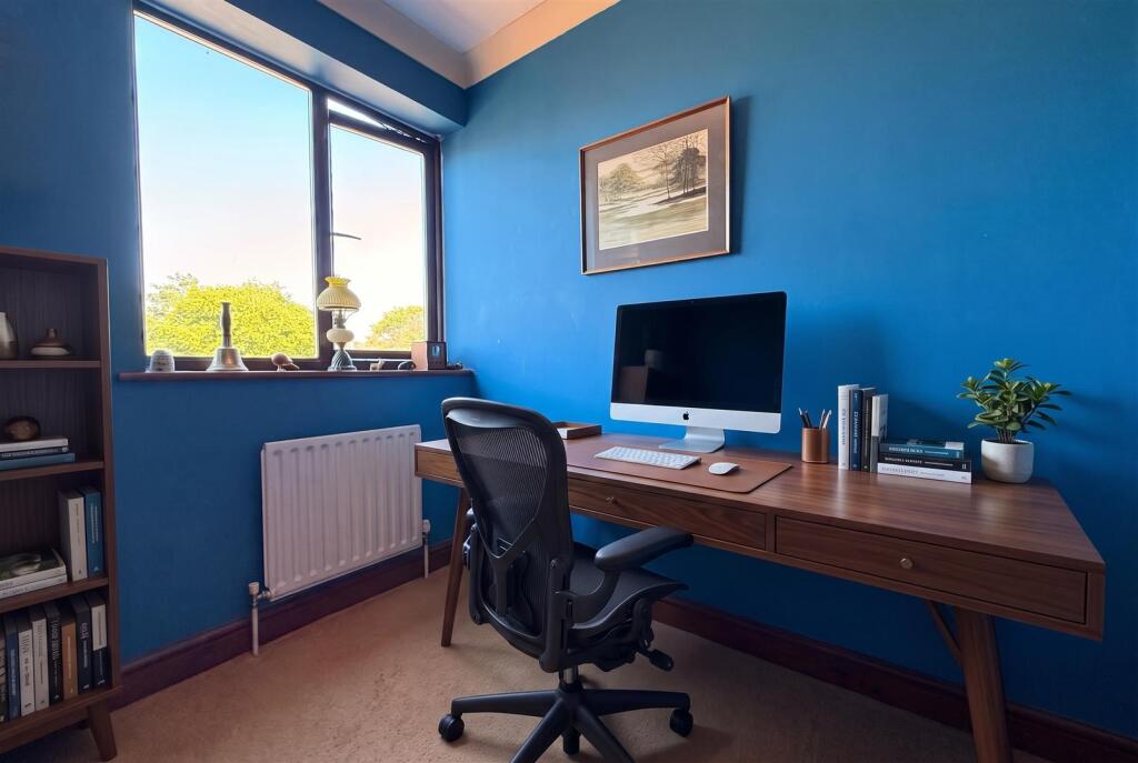 House in Nottingham - View 5