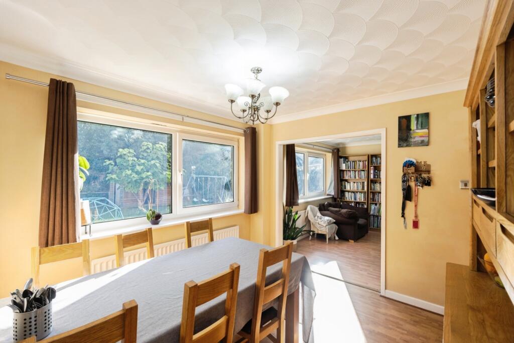 House in Warrington, Cinnamon Brow, Poulton-with-Fearnhead - View 4