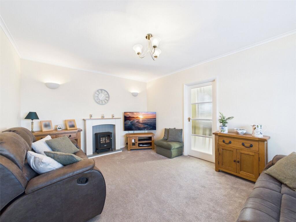 Clinton Close, Bude, EX23 photo 3