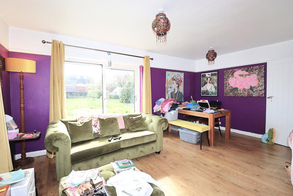 House in Surrey Heath, Surrey - View 5