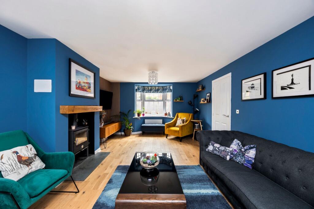 House in Redhill - View 4