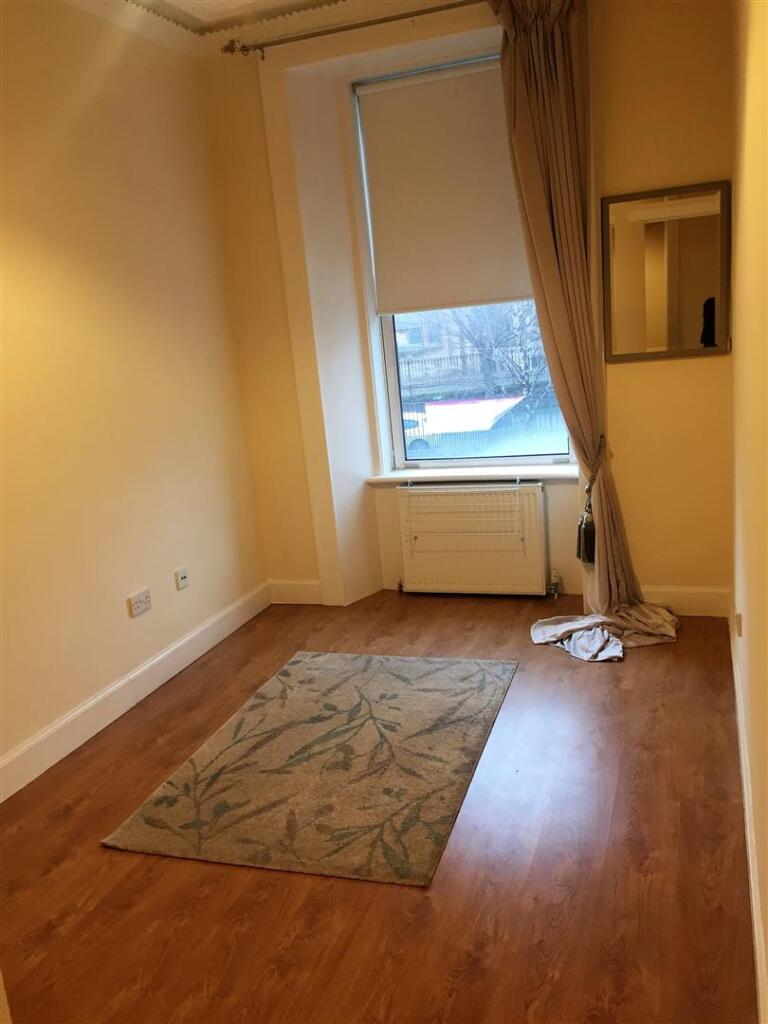 Apartment in Glasgow - View 3