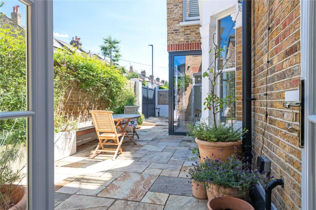 Property photo 9