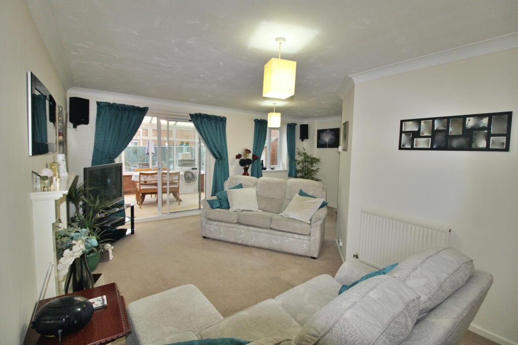 Speedwell Close, Melksham, Wiltshire photo 3