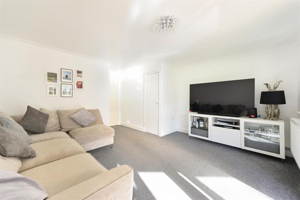 House in Tadworth, Burgh Heath - View 3