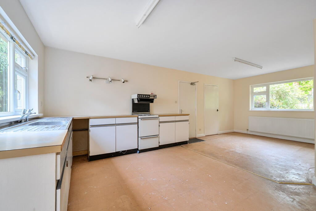 House in Swindon - View 3