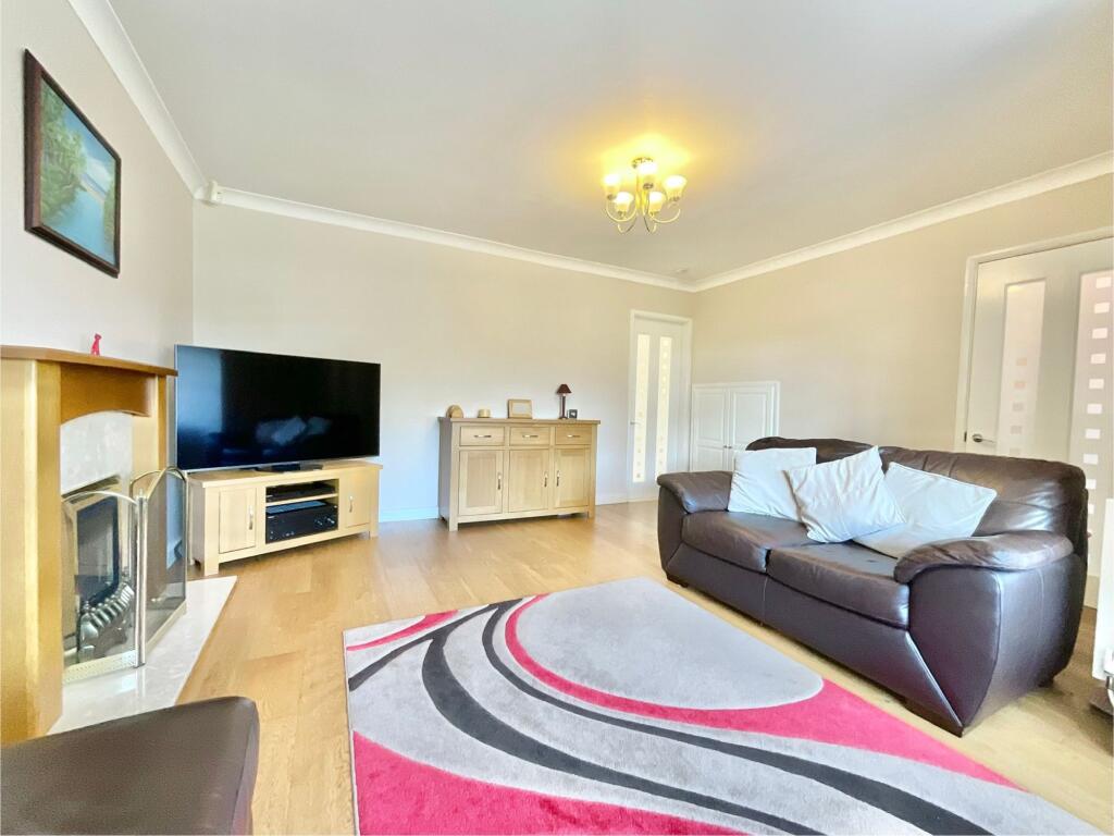 House in Stoke-on-Trent - More