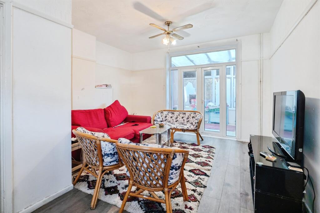 House in Leicester - View 2