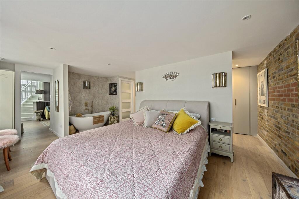 House in London, Kew - View 5