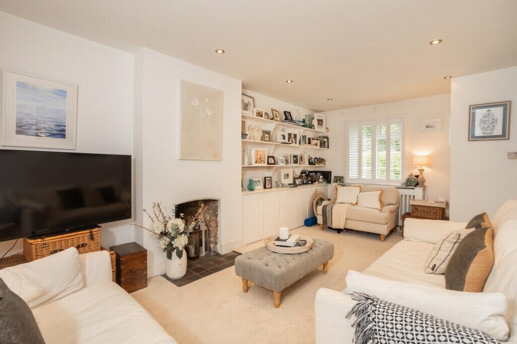 Castle Road, Hythe, CT21 photo 3