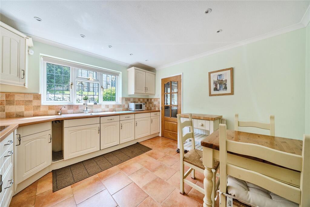 Church Street, Henstridge, Templecombe, Somerset, BA8 photo 2