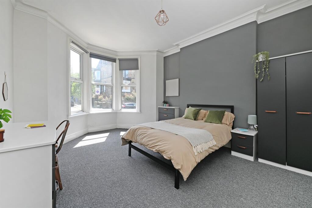 Apartment in Sheffield - View 4