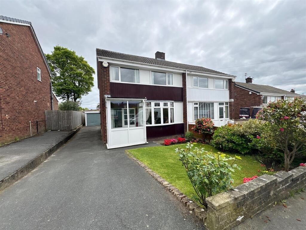 Main image of property: The Drive, Halifax