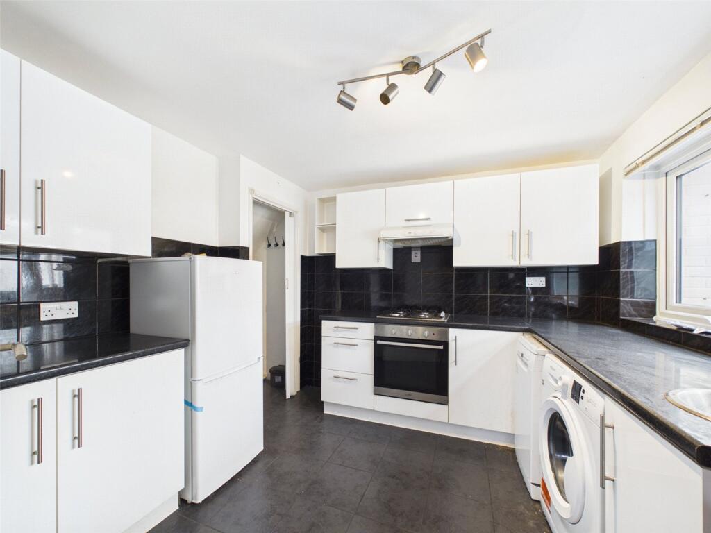 House in Bournemouth, Burton and Winkton - View 3