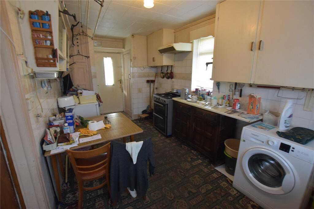 House in Leeds, West Yorkshire - View 4