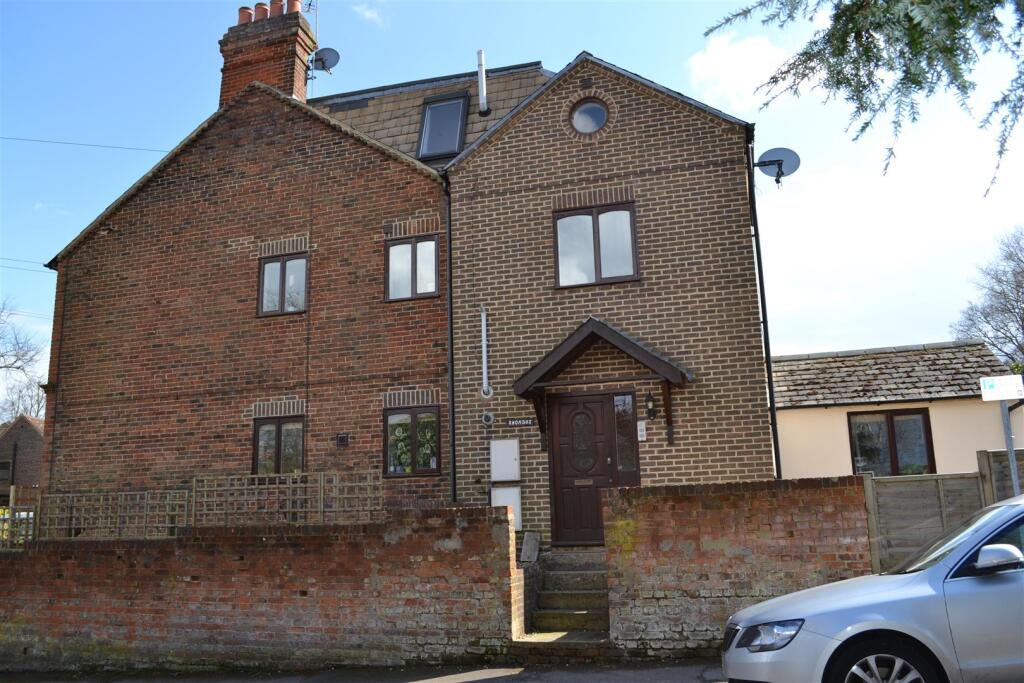 Main image of property: Morley Road, Farnham, GU9 8LX