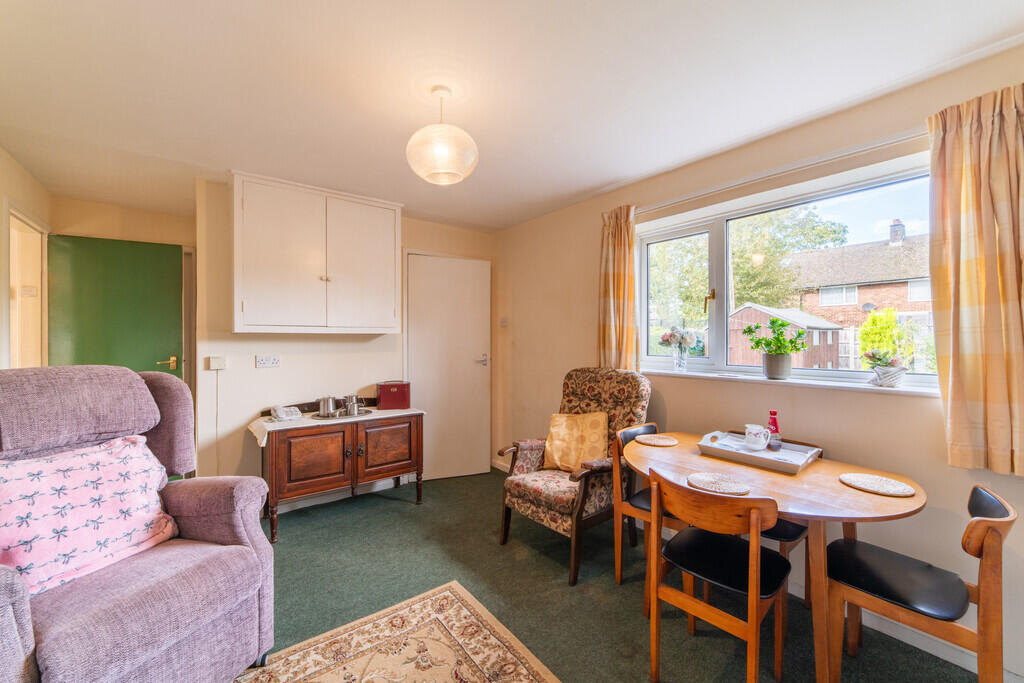 House in South Ribble, Penwortham - More