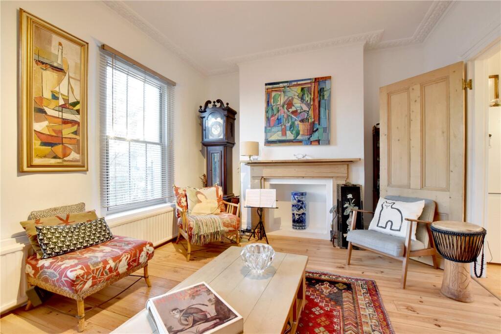 House in London, Blackheath Royal Standard, East Greenwich - View 2