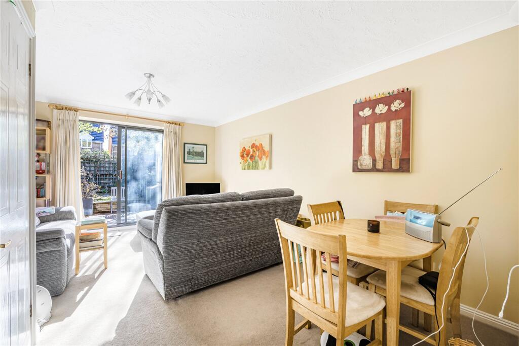 House in Guildford - View 5