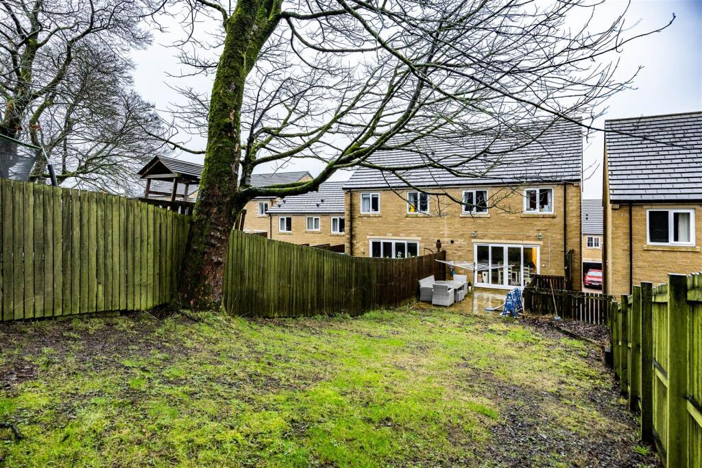 Additional image 24 of Black Dyke View, Queensbury, Bradford