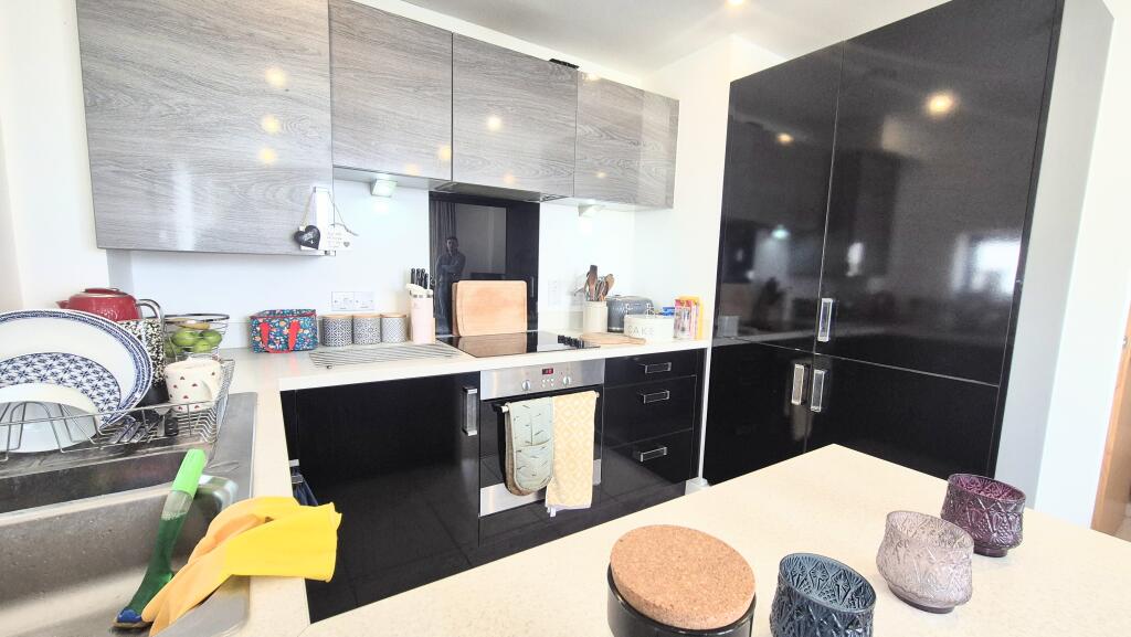 Apartment in Bristol - View 5