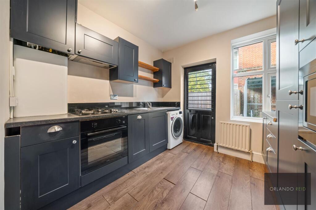 Main image of property: Kings Avenue, Clapham