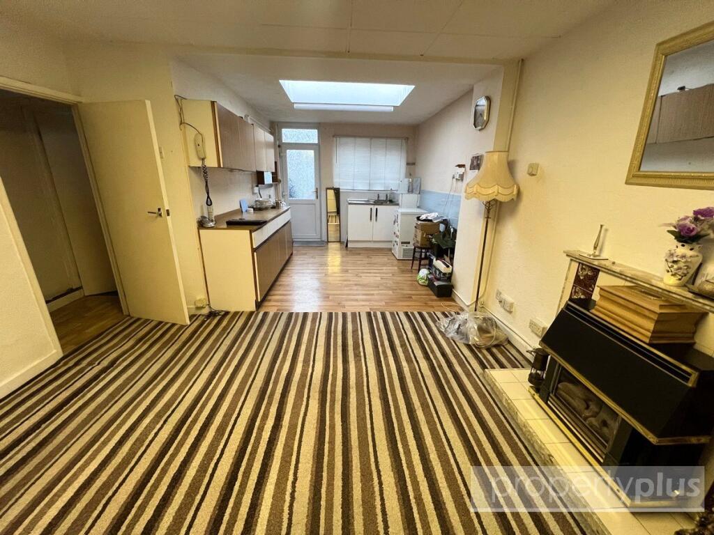 Gilmour Street, Tonypandy, Rhondda Cynon Taff, CF40 photo 3