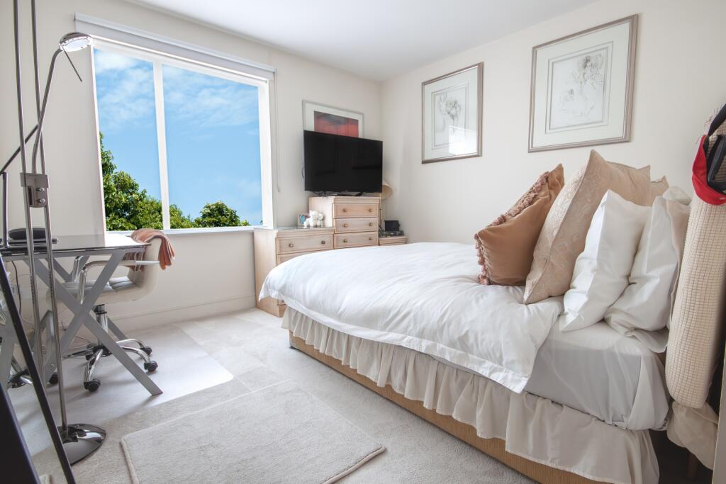 Llanvanor Road, Golders Green, NW2 - View 6