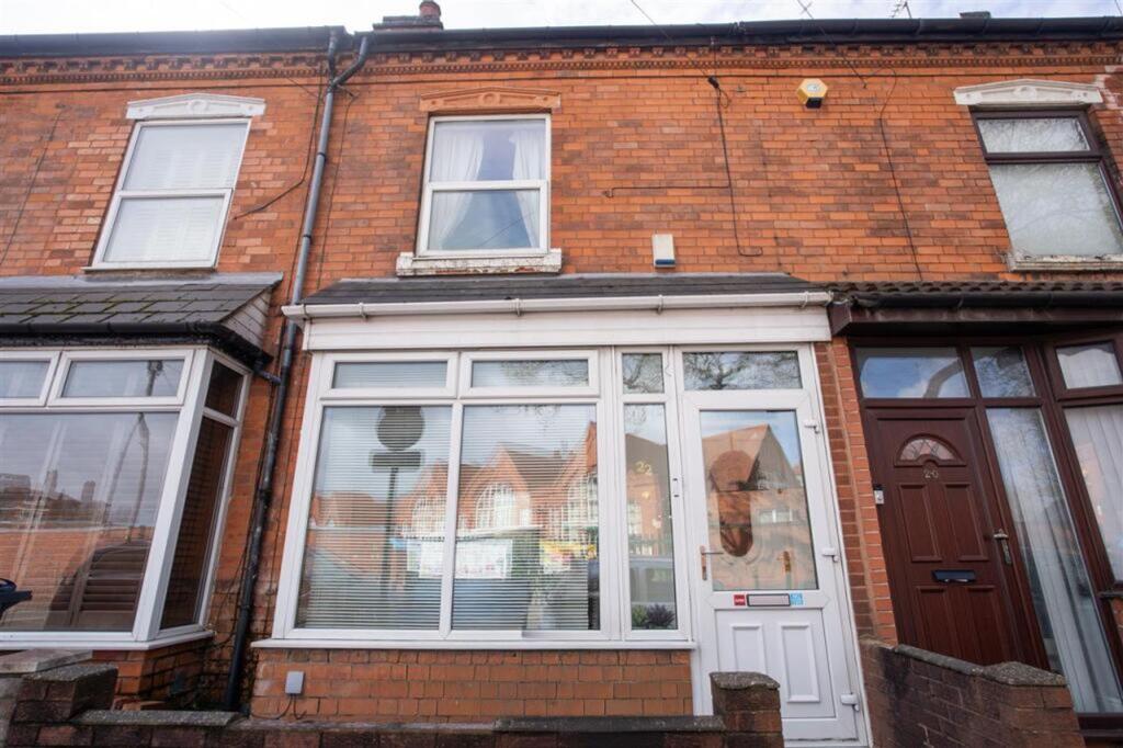 3-bed terraced on Harvey Road, Birmingham, B26, £199,950