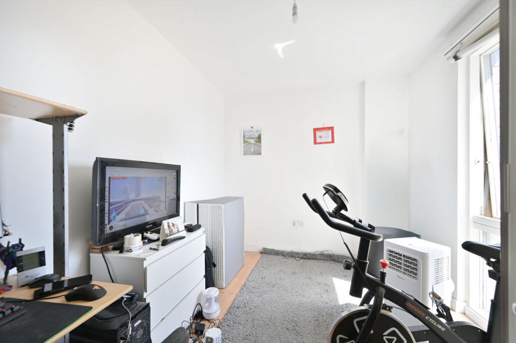 Apartment in London - View 3