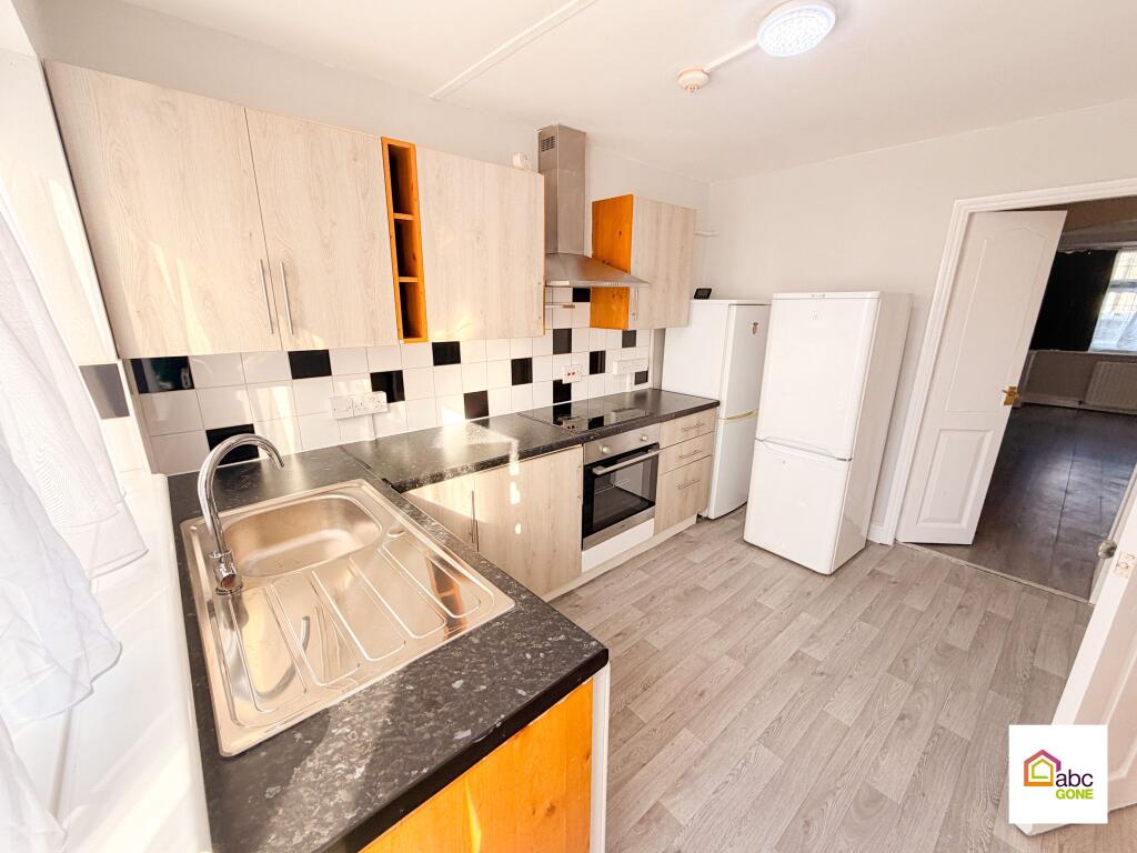 House in London - View 5