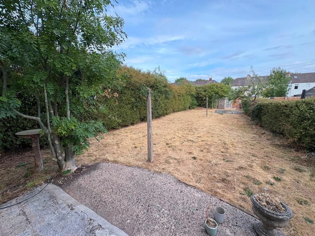 House in Stoke-on-Trent - View 4