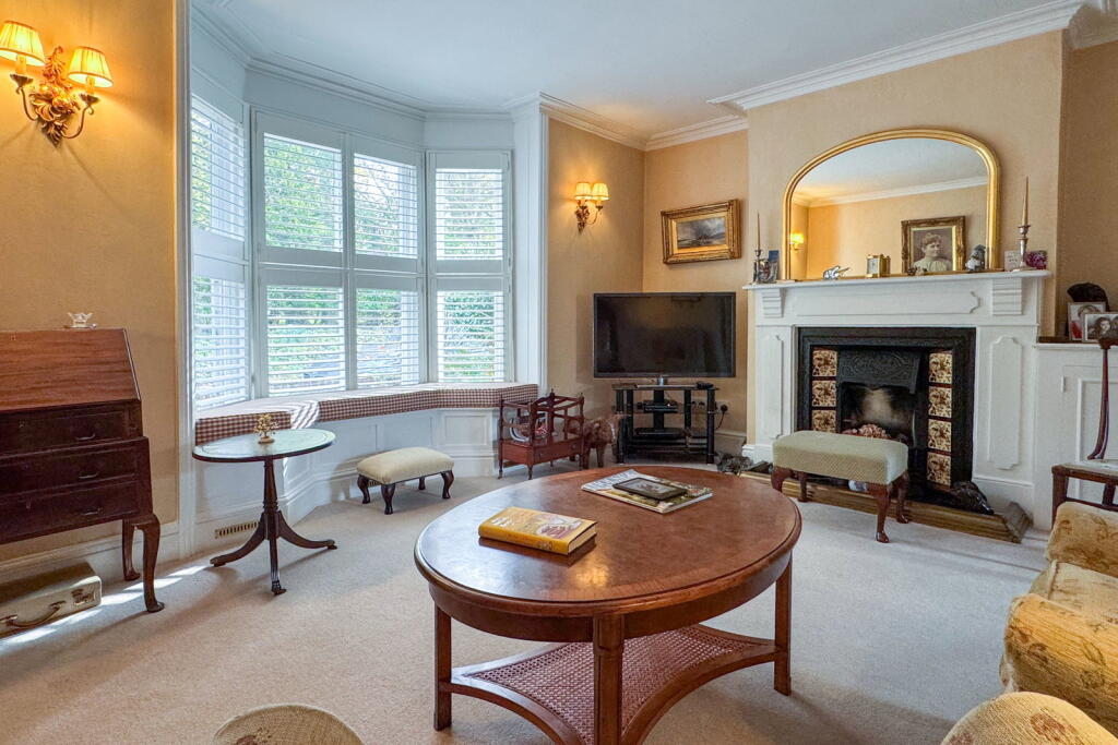 House in Southampton - View 5
