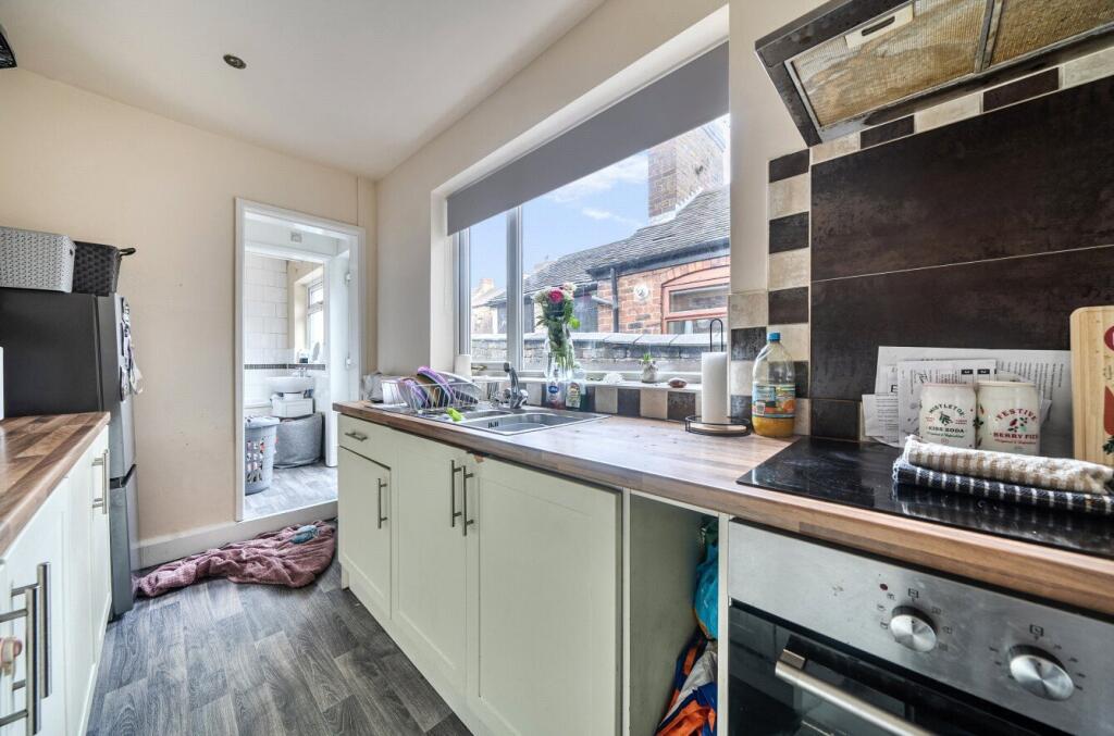 House in Stoke-on-Trent, Sneyd Green - View 5