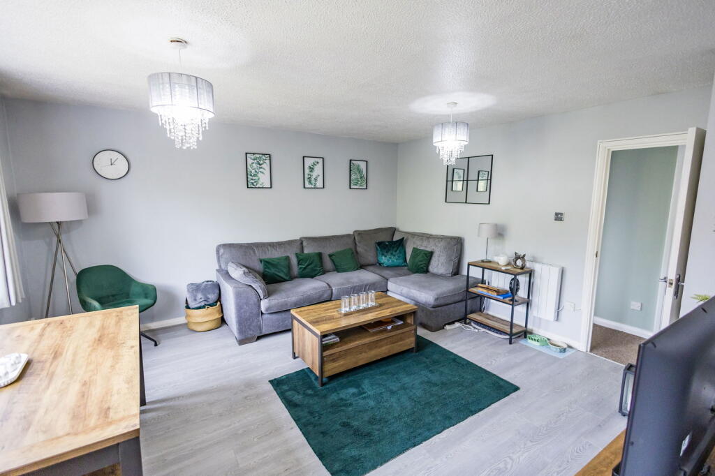 Main image of property: Dudley Close, Chafford Hundred, Grays, RM16 6PG