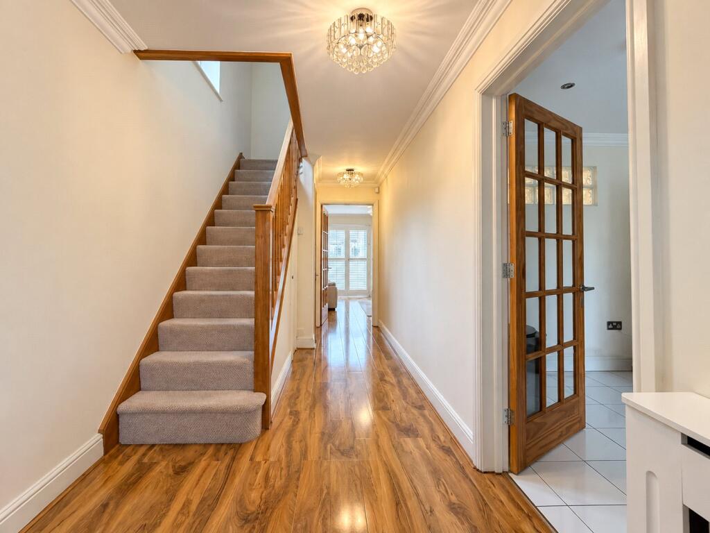 House in Southend-on-Sea - View 5