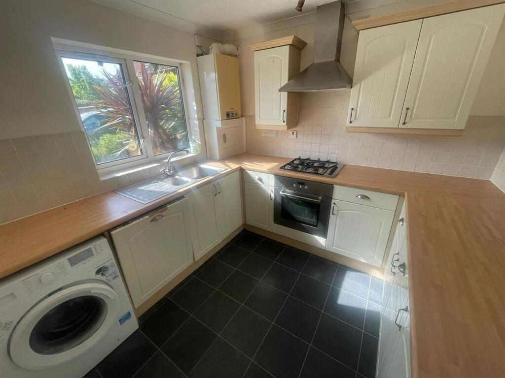 House in Taunton - View 3