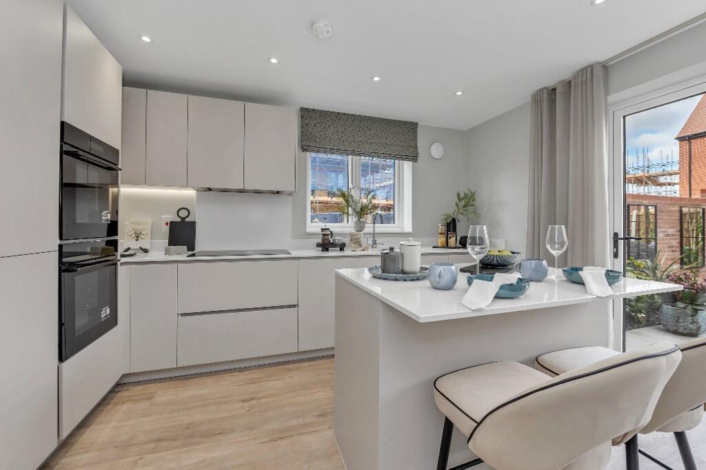 Hopkins Homes at Beaulieu, Beaulieu, Chelmsford, CM1 6FU - View 4